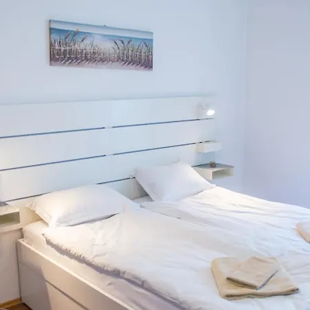 Train Station * モスタル